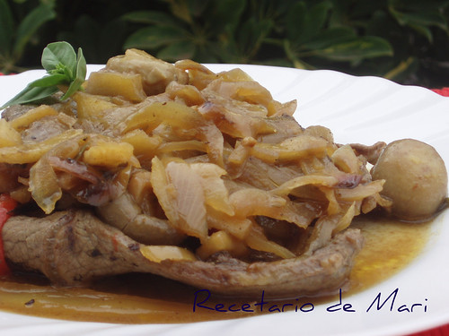 bistec con cebolla y manzana3